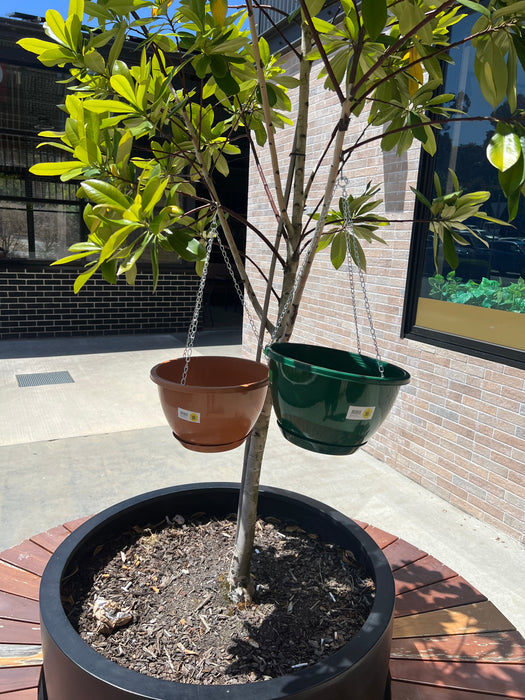 Hanging garden pots