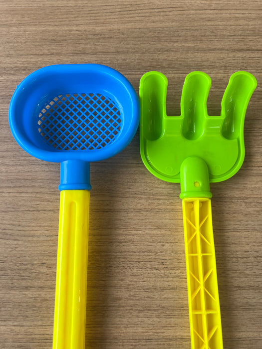 Toddler sandpit tools for outdoor play