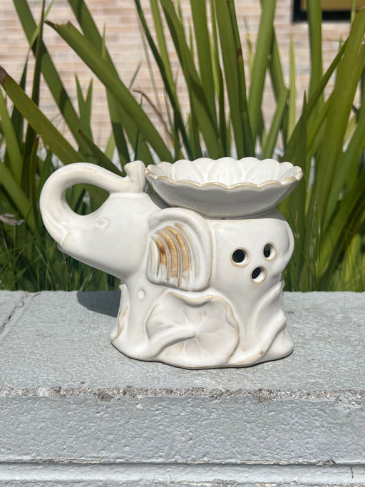 Elephant Oil Burner 17cm - Aromatherapy Ambiance - Home Candles and Oil Burners by Casaliving&nbsp;